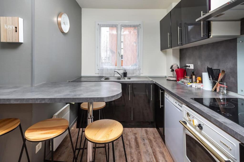 Duplex Cosy Et Contemporain Avec Parking Prive Apartman Amiens Kültér fotó